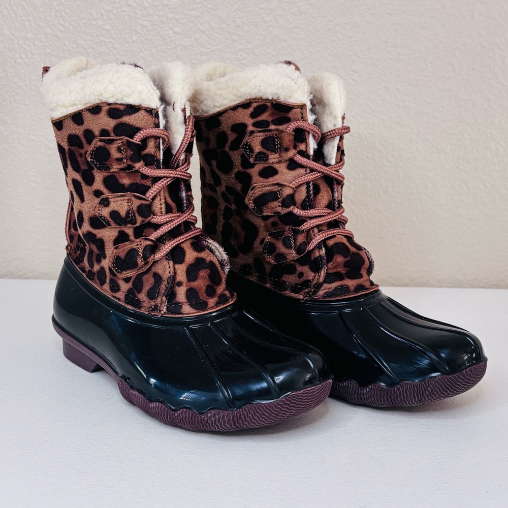 Jessica Carlyle Girl’s Animal Print Faux Fur Waterproof Insulated Boots Size 2